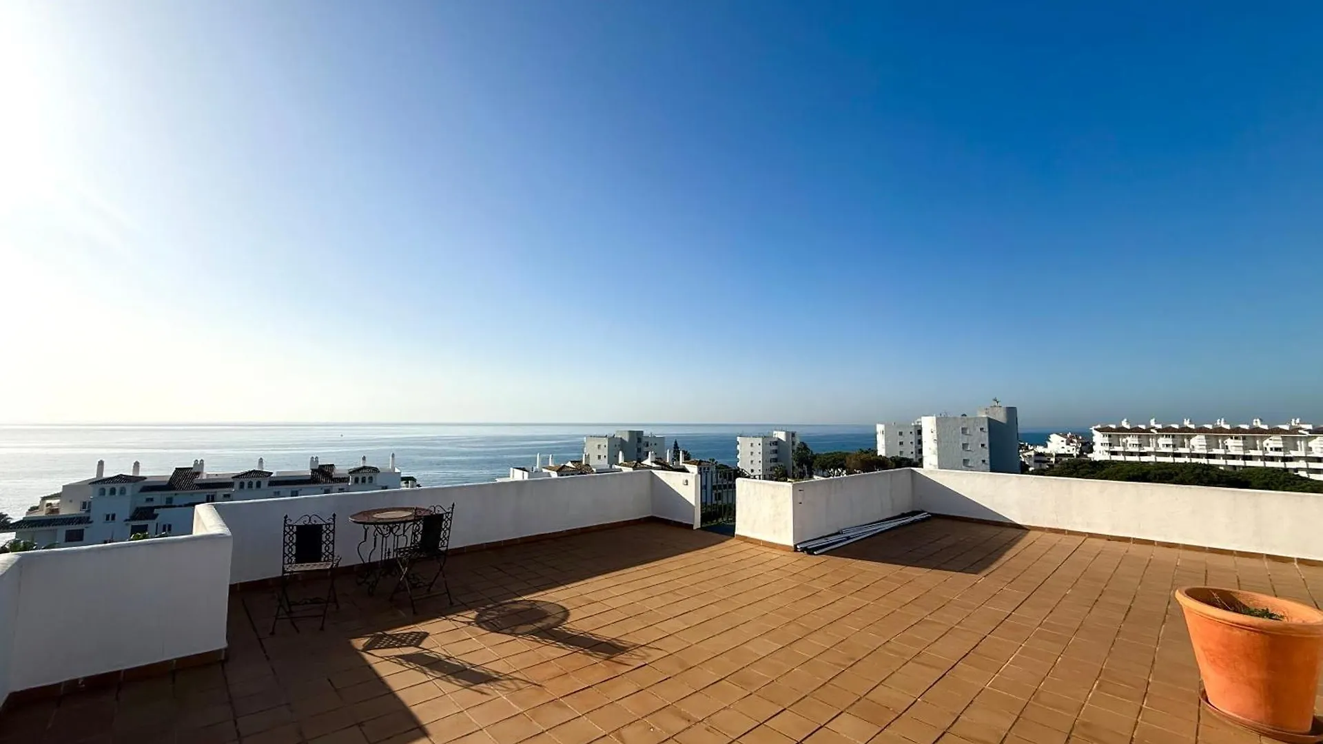 Apartment Mi Capricho Beachfront Penthouse With Terrace And Sea View Sitio de Calahonda