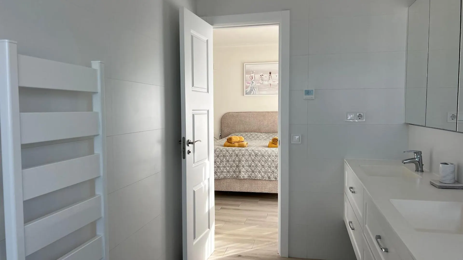 Mi Capricho Beachfront Penthouse With Terrace And Sea View Sitio de Calahonda
